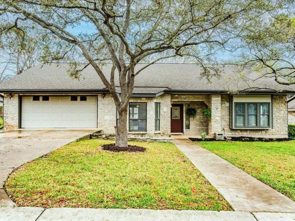 2132 Northcrest DR, New Braunfels, TX 78130