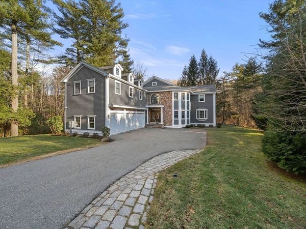 146 Pine St, Dover, MA 02030