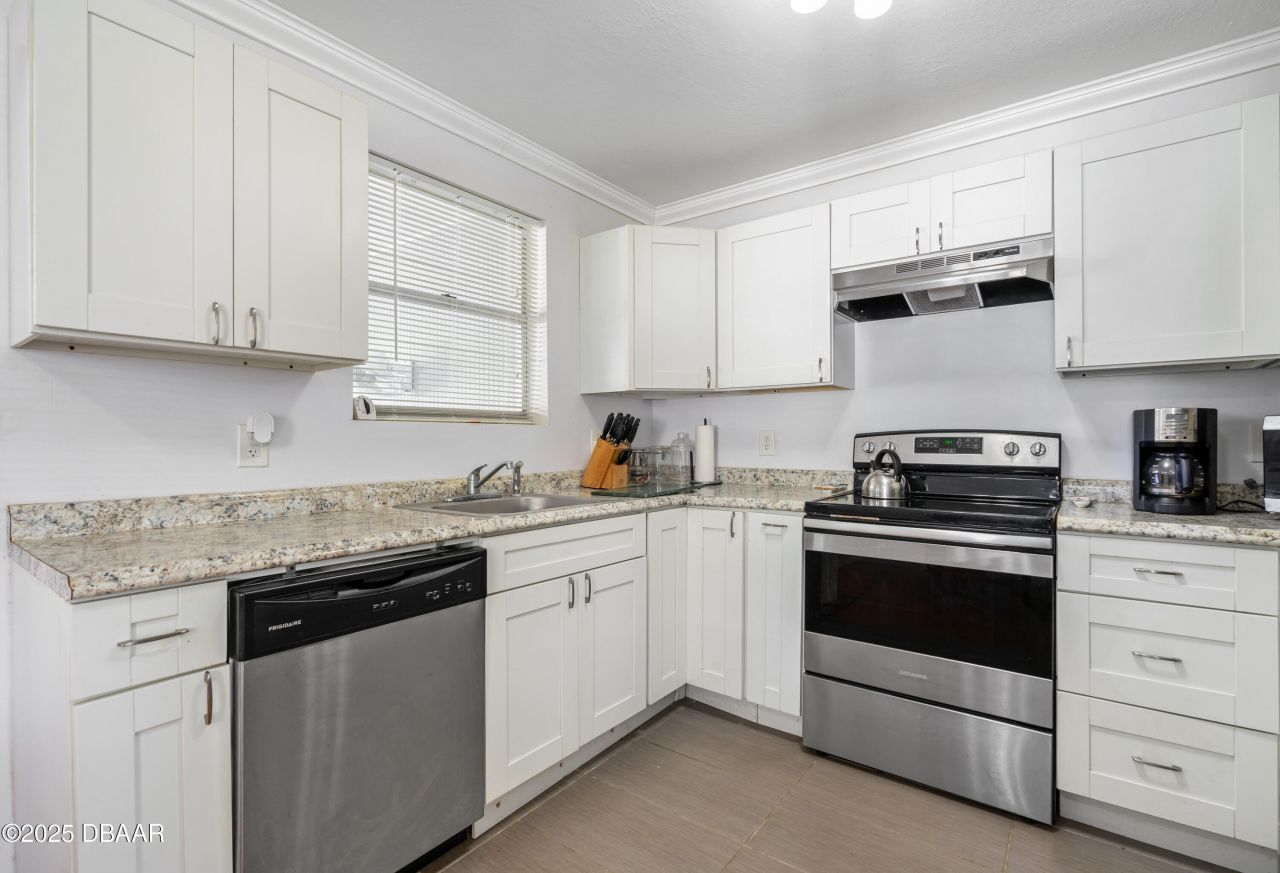 517 S Lanvale Avenue, Daytona Beach, FL 32114 Photo