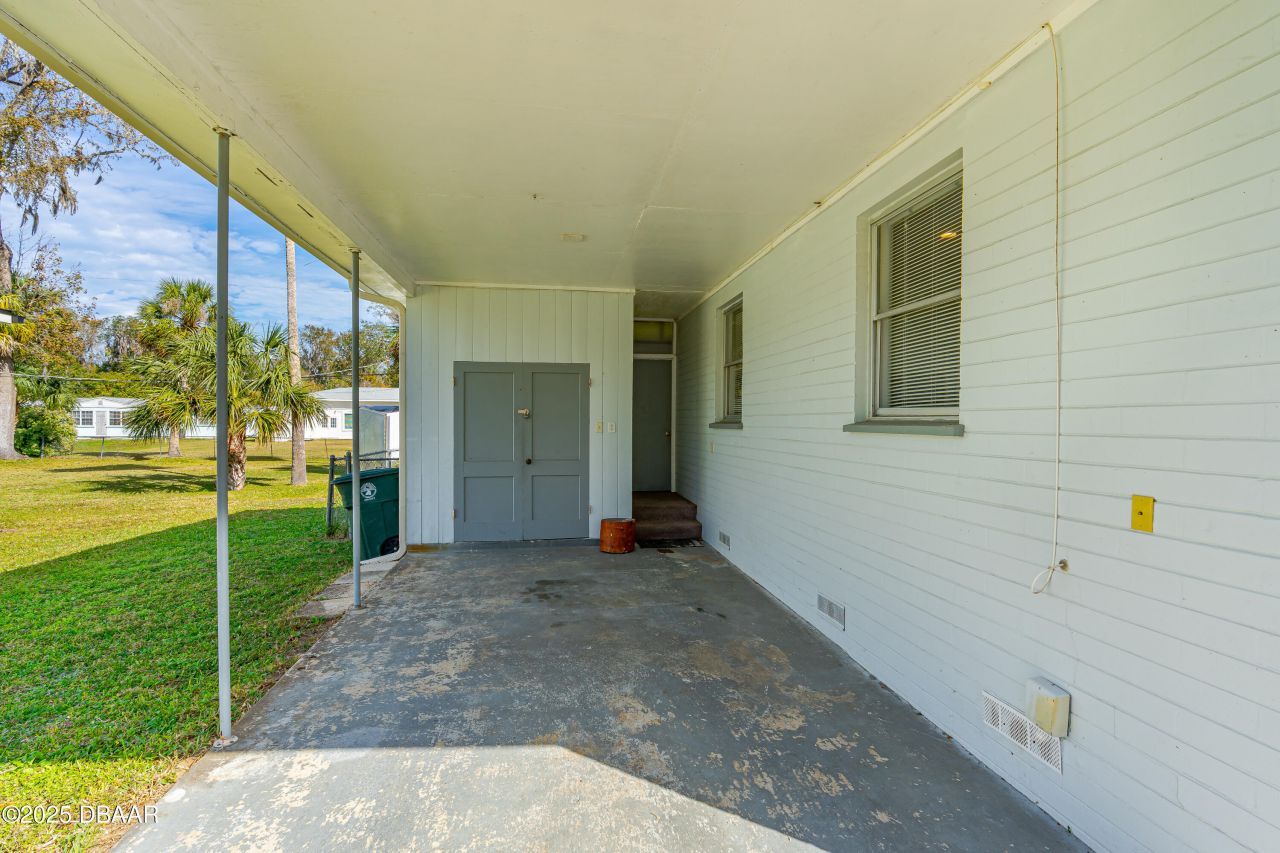 517 S Lanvale Avenue, Daytona Beach, FL 32114 Photo