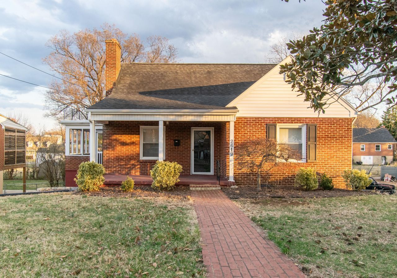 2619 Floraland Dr Nw, Roanoke, VA 24012 Main Photo