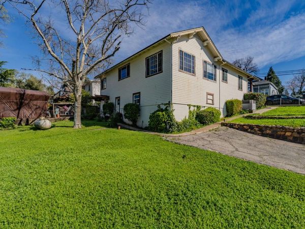 515 N Main St, Jackson, CA 95642