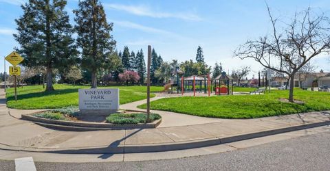 8337 Grand Cru Dr, Sacramento, CA 95829 Photo