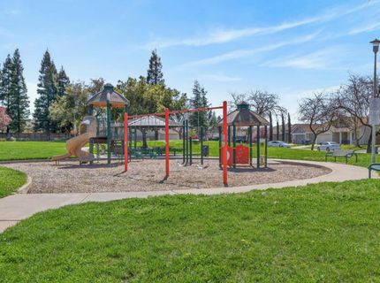 8337 Grand Cru Dr, Sacramento, CA 95829 Photo