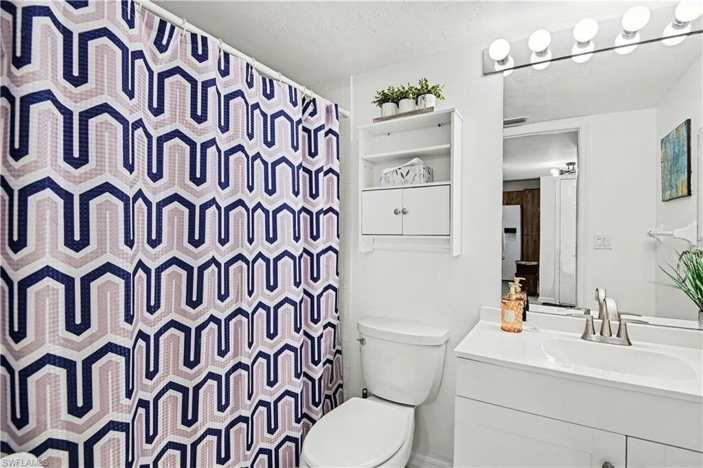 14503 Lakewood Trace Ct, Unit 104, Fort Myers, FL 33919 Photo