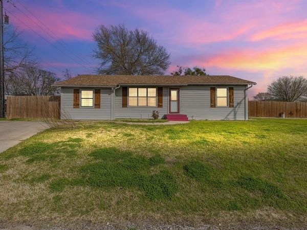2200 Mangum Street , Commerce, TX 75428