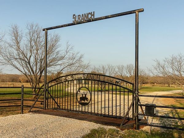 1950 Hamilton Road , Graham, TX 76450