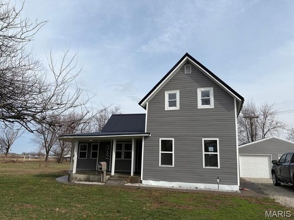 312 E Beech Street , Shelbina, MO 63468