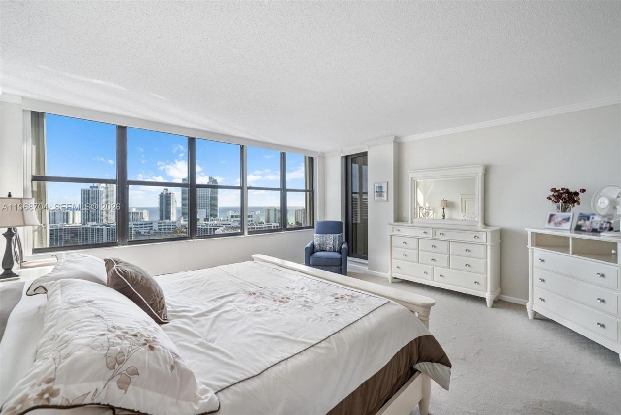 300 Three Islands Blvd , Unit PH4A, Hallandale Beach, FL 33009 Photo