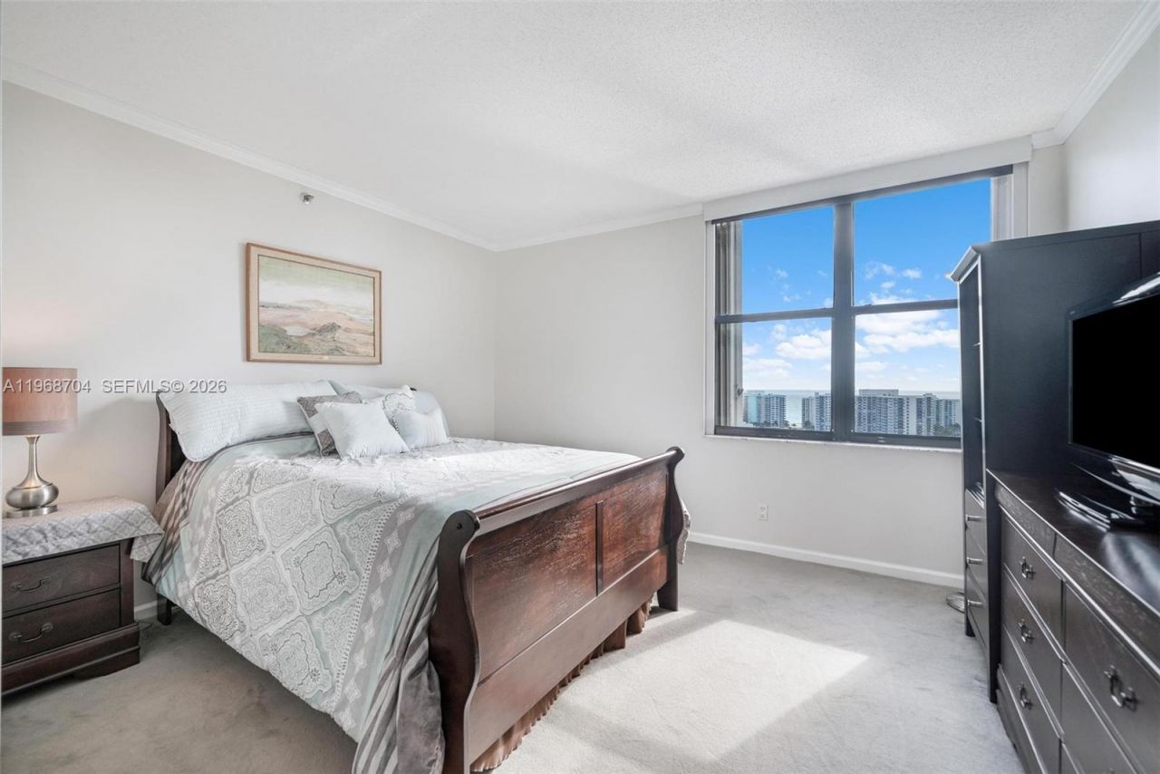 300 Three Islands Blvd , Unit PH4A, Hallandale Beach, FL 33009 Photo