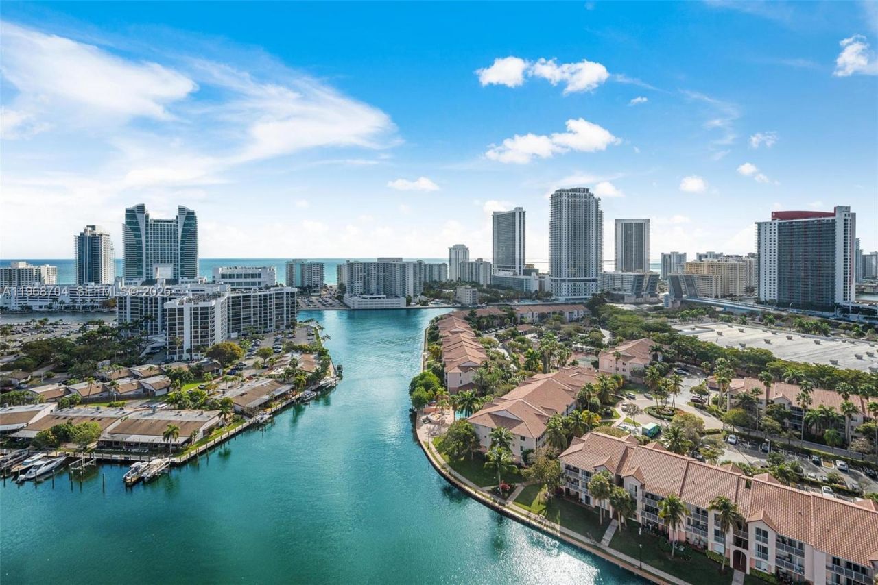 300 Three Islands Blvd , Unit PH4A, Hallandale Beach, FL 33009 Photo