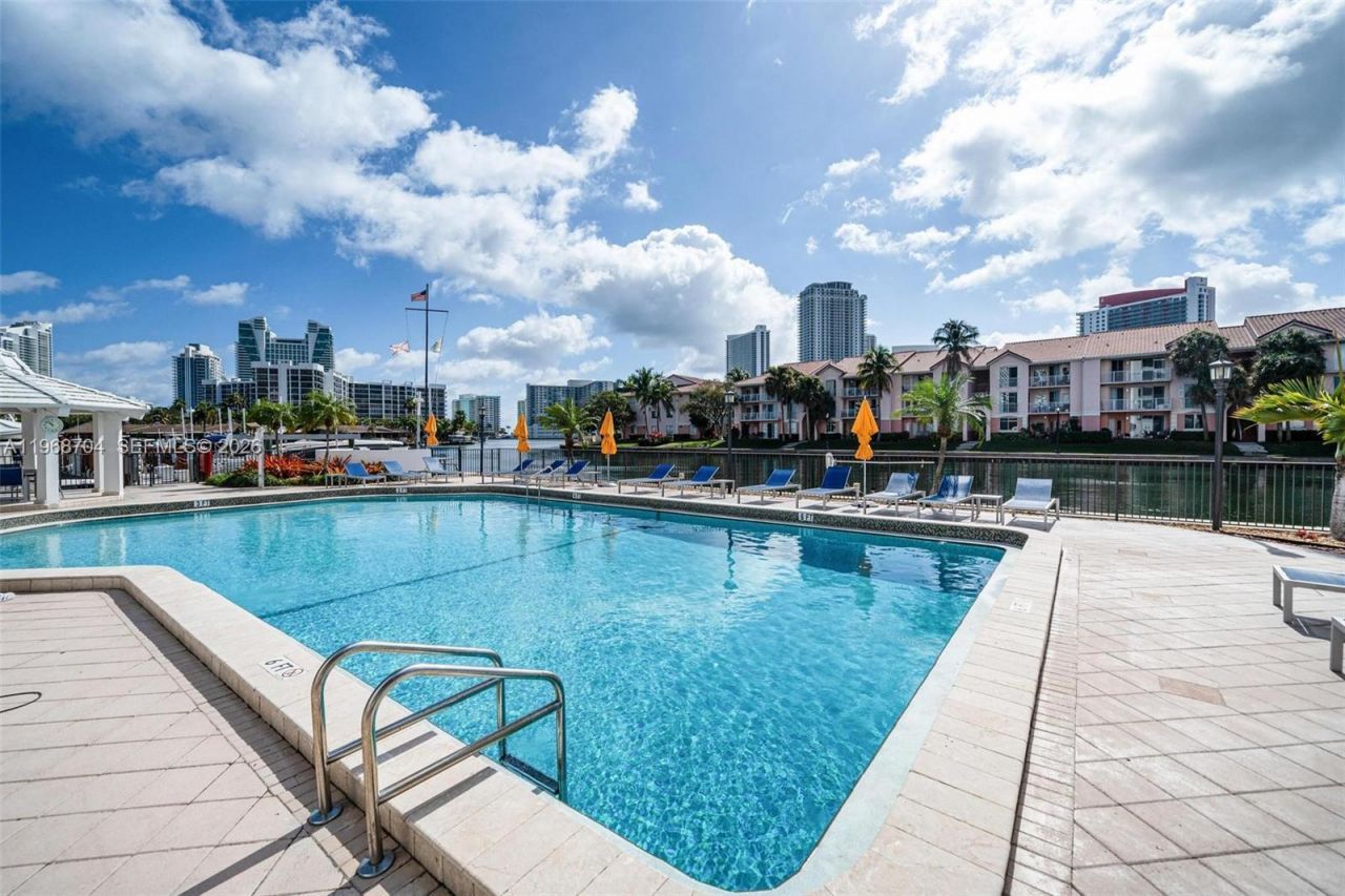 300 Three Islands Blvd , Unit PH4A, Hallandale Beach, FL 33009 Photo