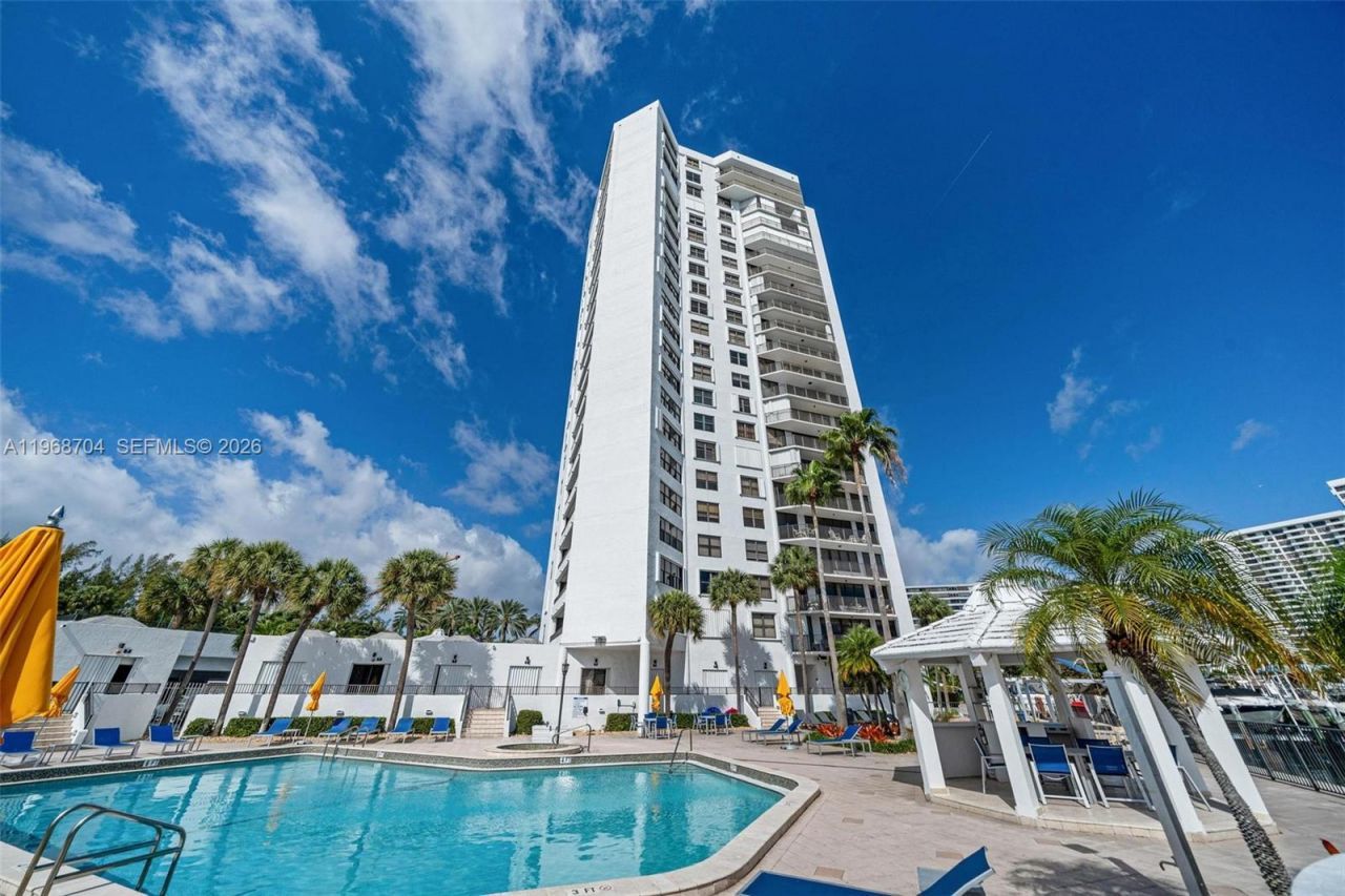 300 Three Islands Blvd , Unit PH4A, Hallandale Beach, FL 33009 Photo
