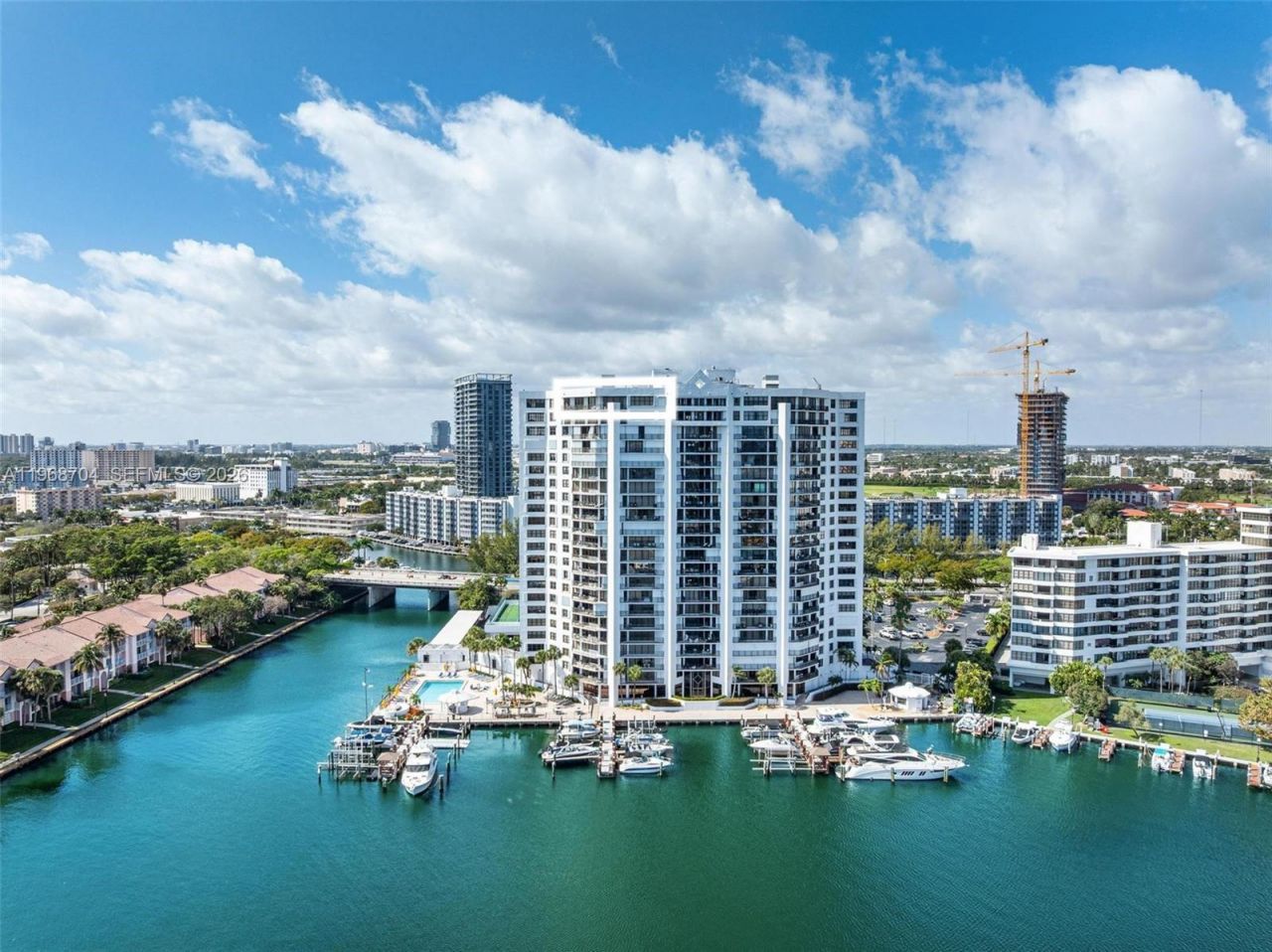 300 Three Islands Blvd , Unit PH4A, Hallandale Beach, FL 33009 Photo