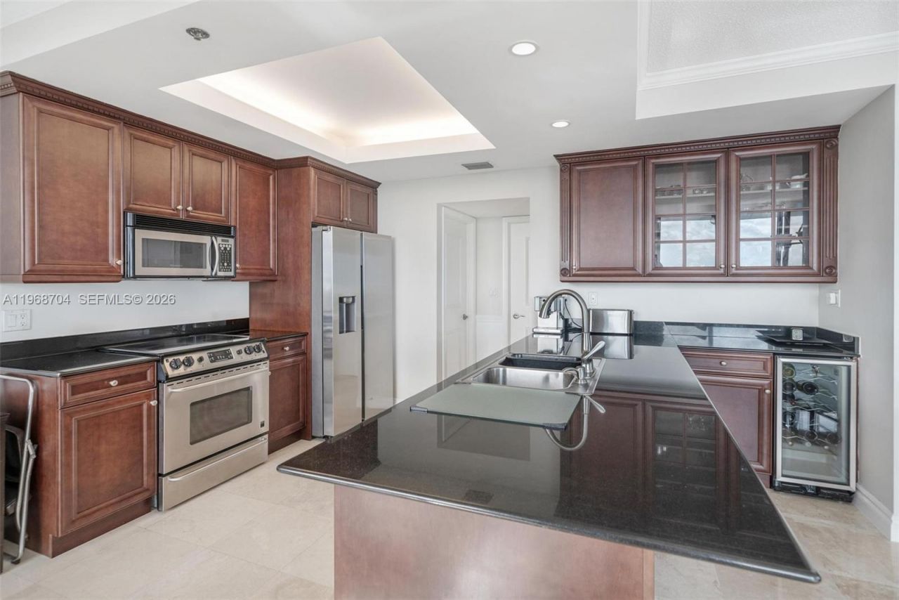 300 Three Islands Blvd , Unit PH4A, Hallandale Beach, FL 33009 Photo