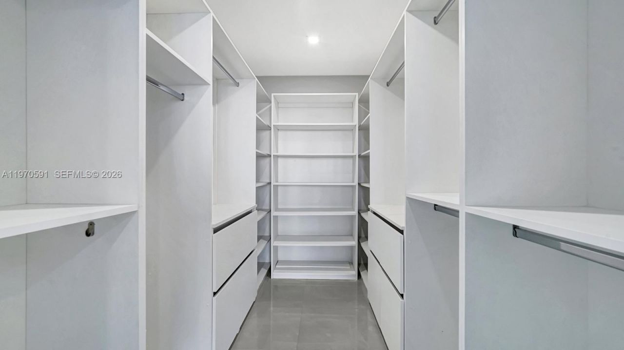 1000 E Island Blvd , Unit 1004, Aventura, FL 33160 Photo