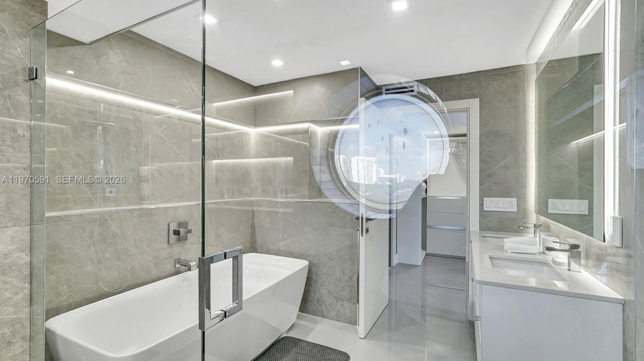 1000 E Island Blvd , Unit 1004, Aventura, FL 33160 Photo