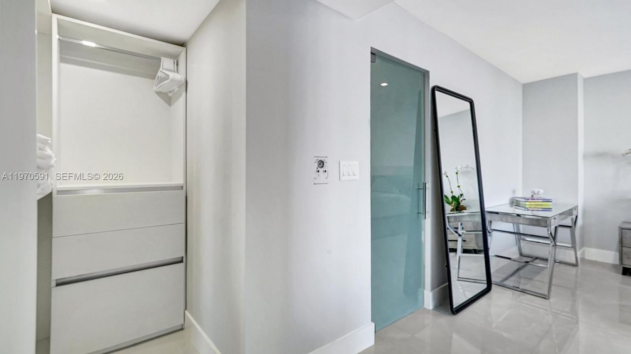 1000 E Island Blvd , Unit 1004, Aventura, FL 33160 Photo