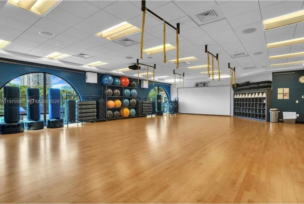 1000 E Island Blvd , Unit 1004, Aventura, FL 33160 Photo