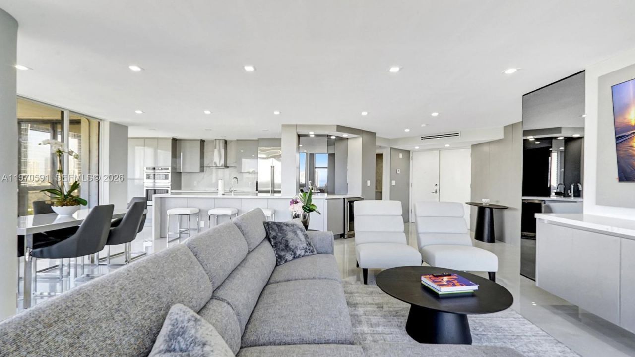 1000 E Island Blvd , Unit 1004, Aventura, FL 33160 Photo