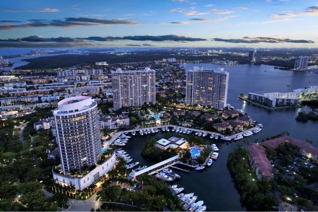 1000 E Island Blvd , Unit 1004, Aventura, FL 33160 Photo