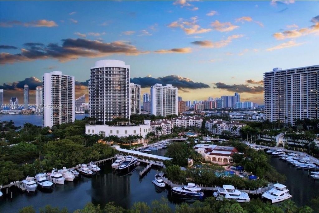 1000 E Island Blvd , Unit 1004, Aventura, FL 33160 Photo