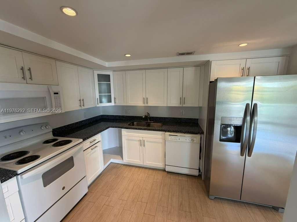 919 Hillcrest Dr , Unit 314, Hollywood, FL 33021 Photo