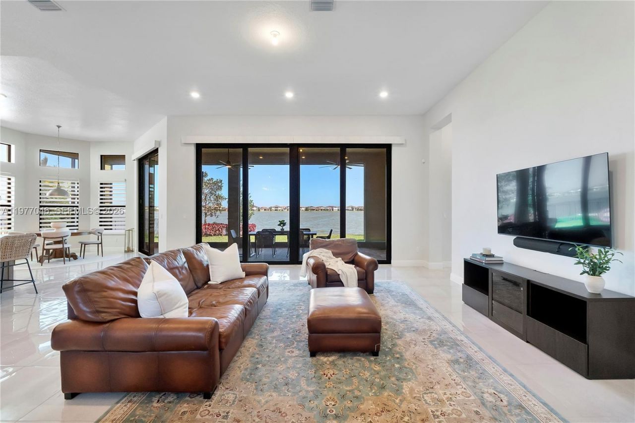 8950 W Parkland Bay Trl , Parkland, FL 33076 Photo