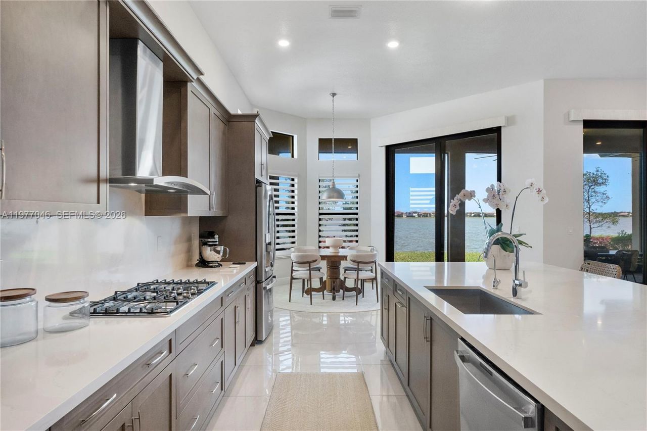 8950 W Parkland Bay Trl , Parkland, FL 33076 Photo