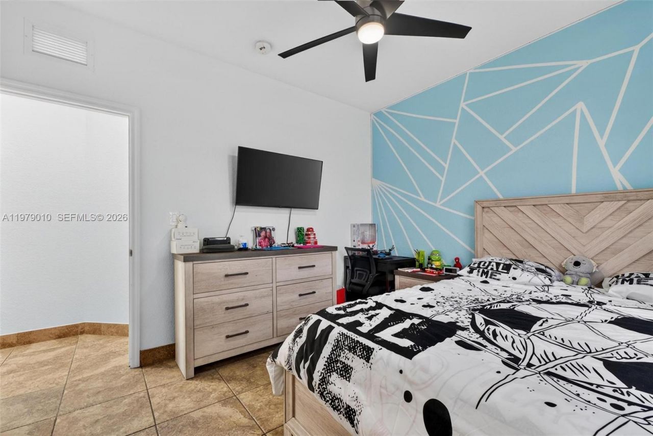 21143 SW 92nd Pl, Cutler Bay, FL 33189 Photo