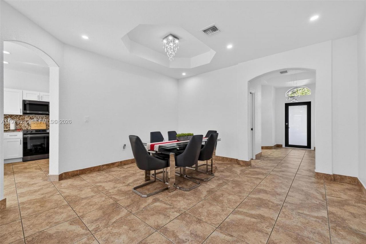 21143 SW 92nd Pl, Cutler Bay, FL 33189 Photo