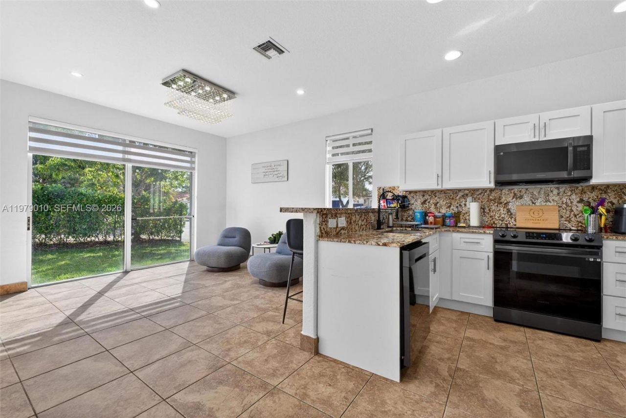 21143 SW 92nd Pl, Cutler Bay, FL 33189 Photo