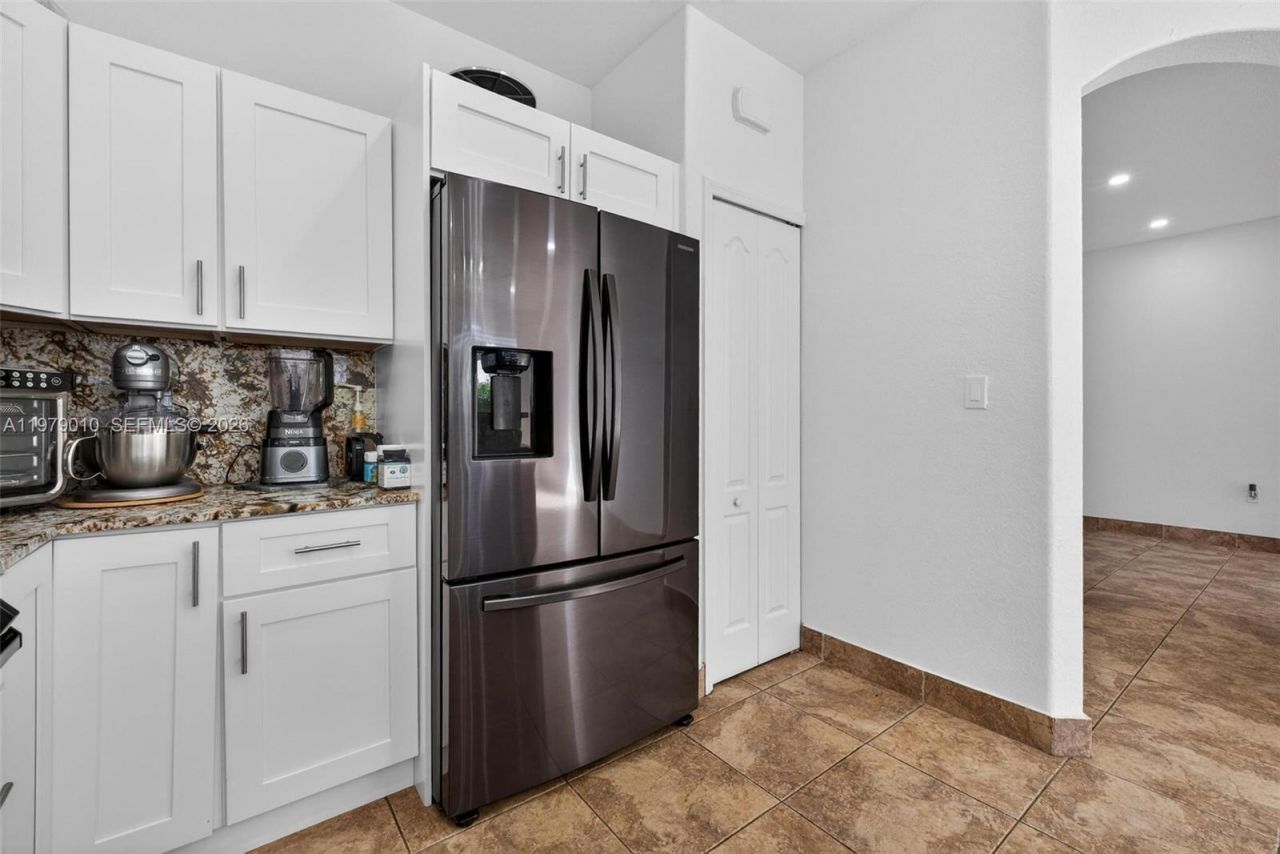 21143 SW 92nd Pl, Cutler Bay, FL 33189 Photo