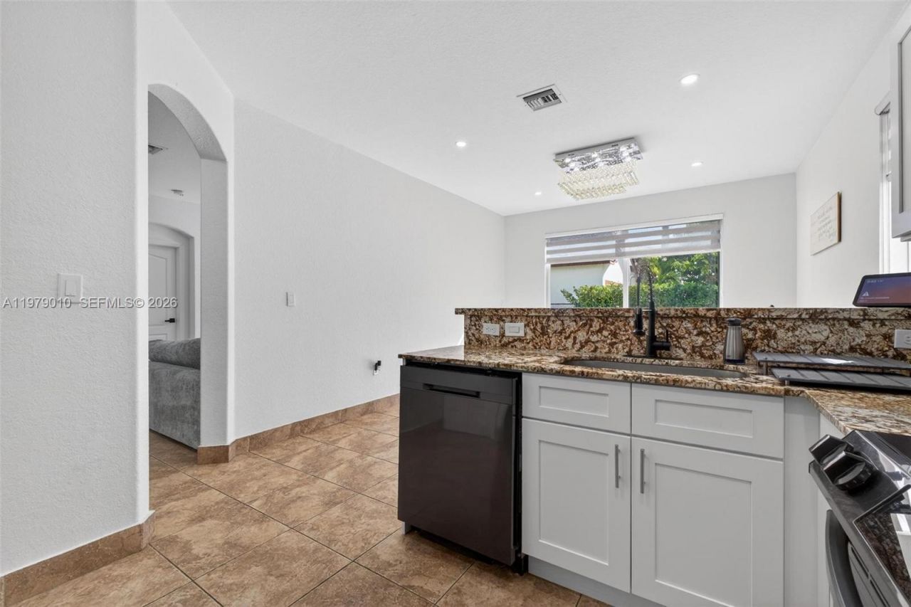 21143 SW 92nd Pl, Cutler Bay, FL 33189 Photo