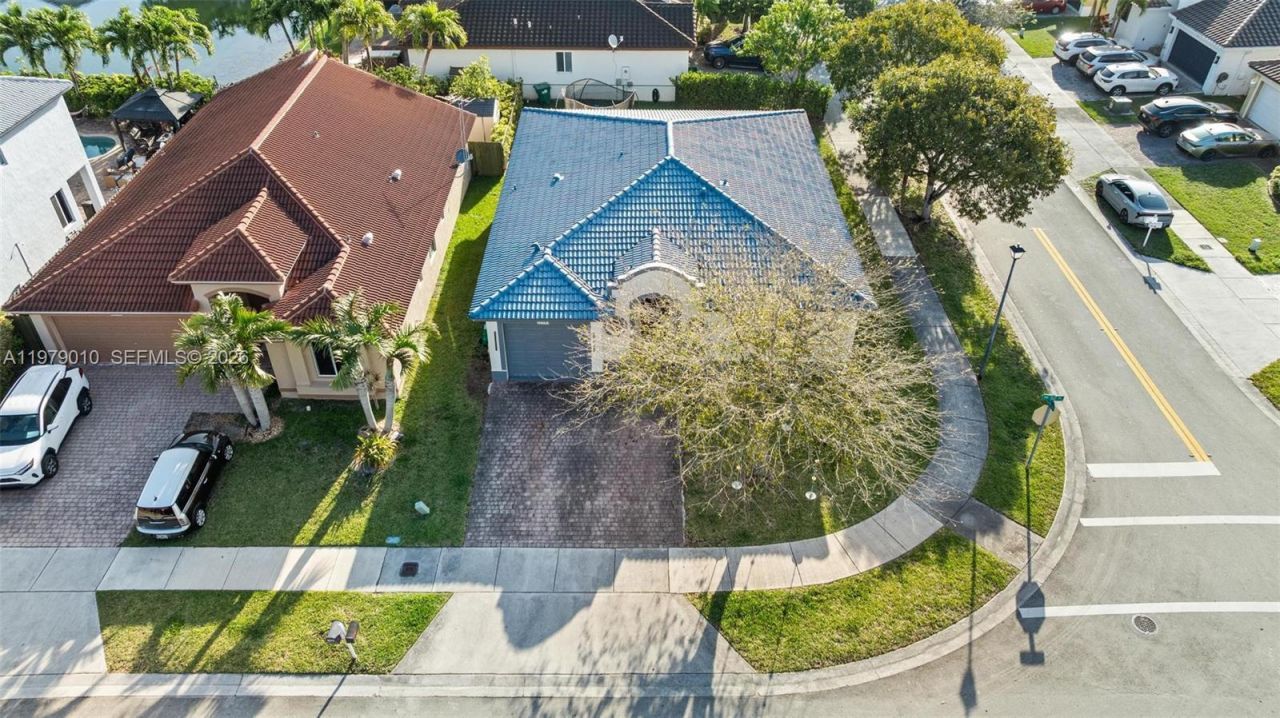 21143 SW 92nd Pl, Cutler Bay, FL 33189 Photo