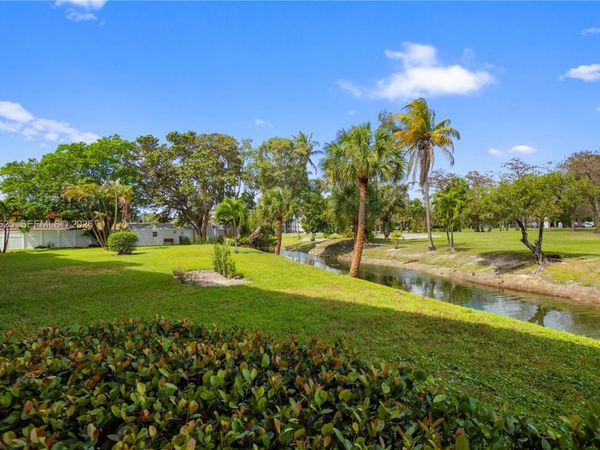 4411 NW 16th St, Unit F201, Lauderhill, FL 33313