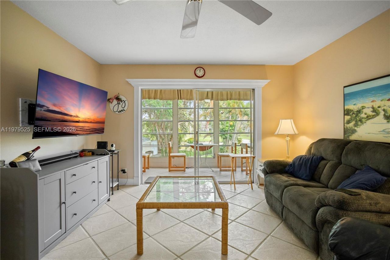 4411 NW 16th St, Unit F201, Lauderhill, FL 33313 Photo