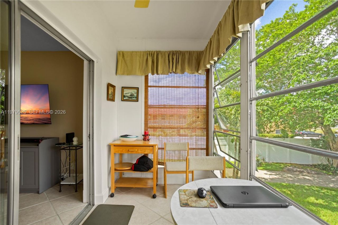 4411 NW 16th St, Unit F201, Lauderhill, FL 33313 Photo