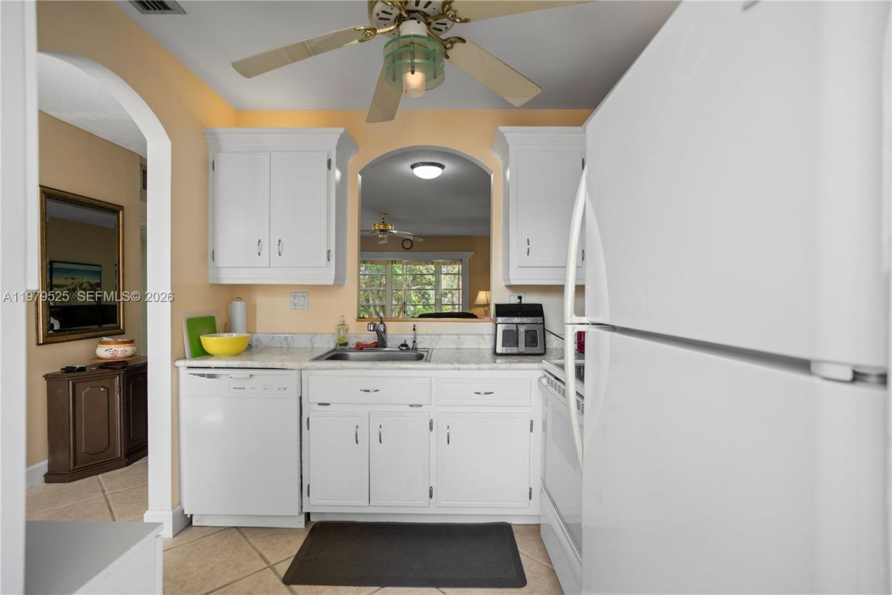 4411 NW 16th St, Unit F201, Lauderhill, FL 33313 Photo