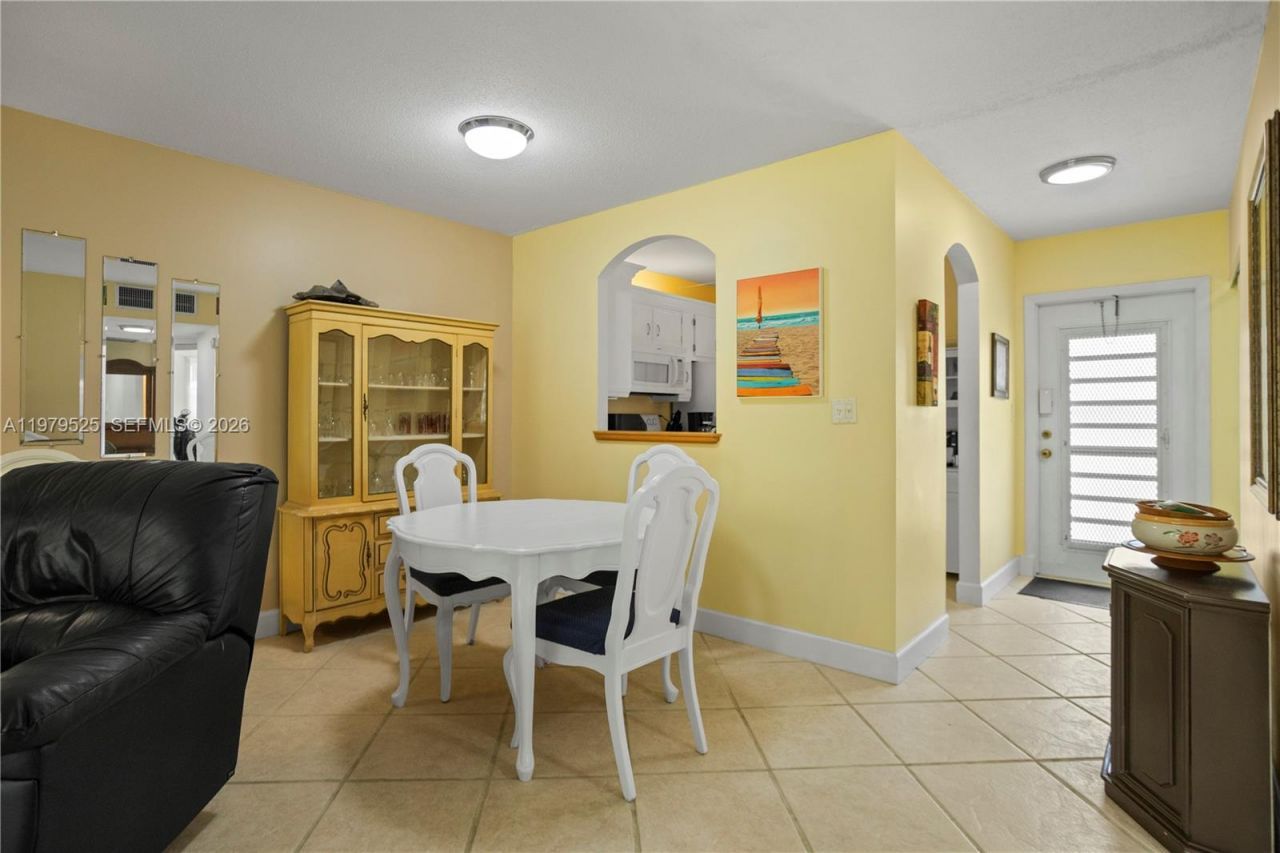 4411 NW 16th St, Unit F201, Lauderhill, FL 33313 Photo