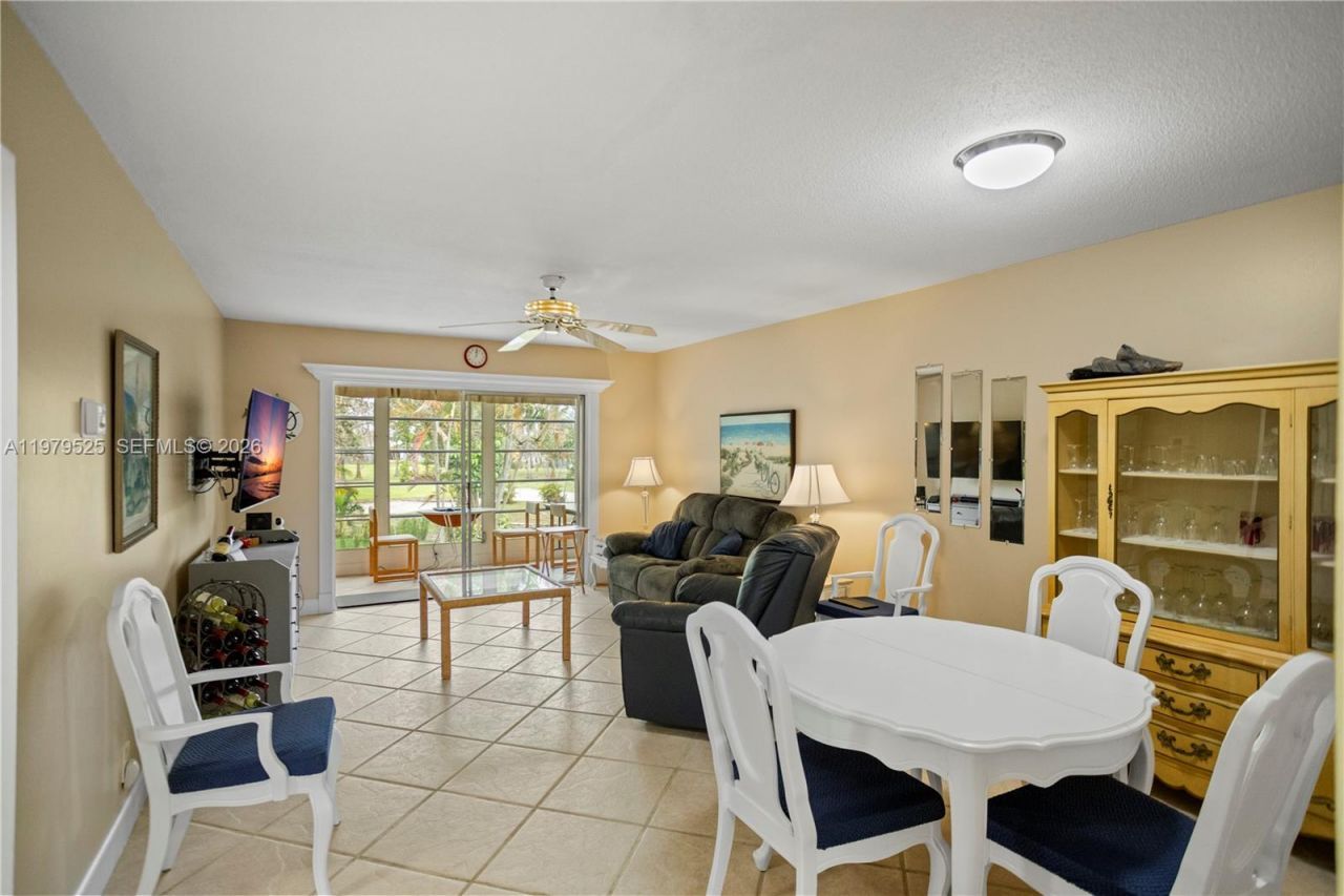 4411 NW 16th St, Unit F201, Lauderhill, FL 33313 Photo