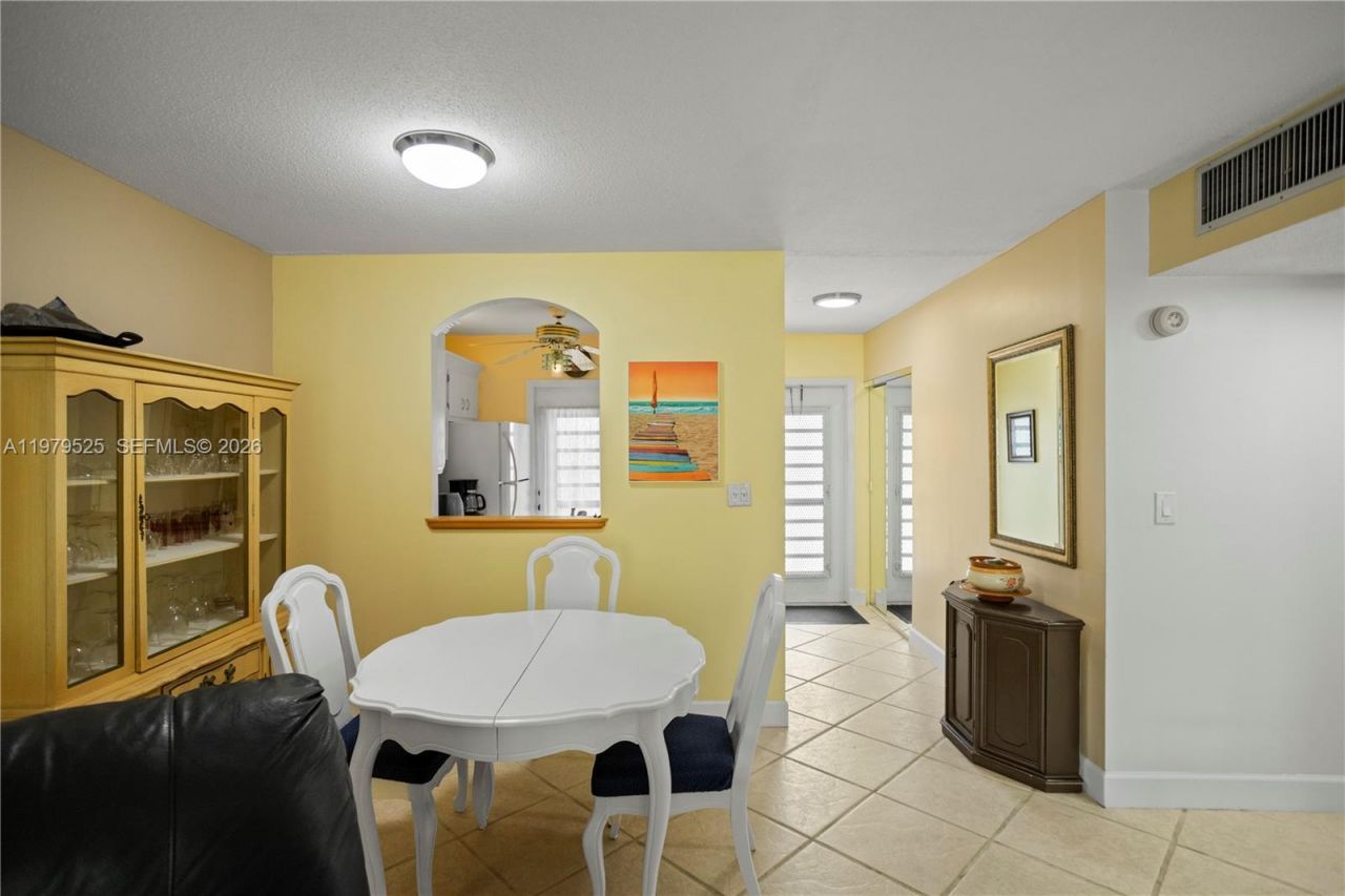 4411 NW 16th St, Unit F201, Lauderhill, FL 33313 Photo