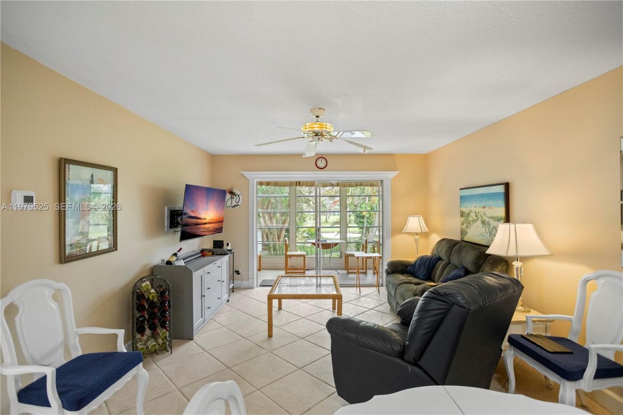 4411 NW 16th St, Unit F201, Lauderhill, FL 33313 Photo