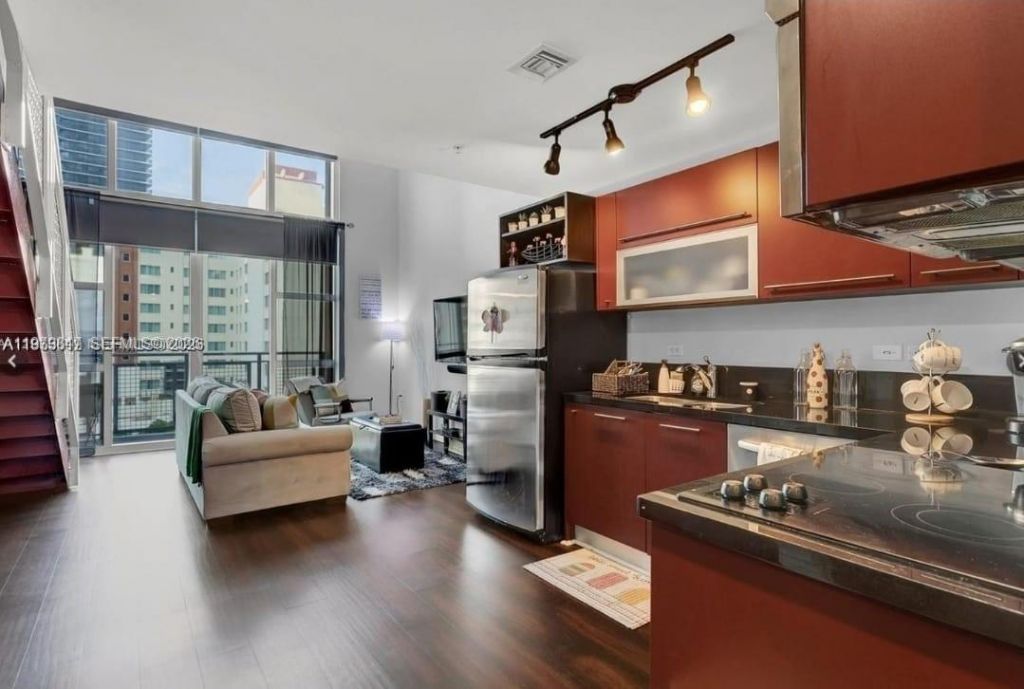 244 NE Biscayne Blvd , Unit 440, Miami, FL 33132 Photo