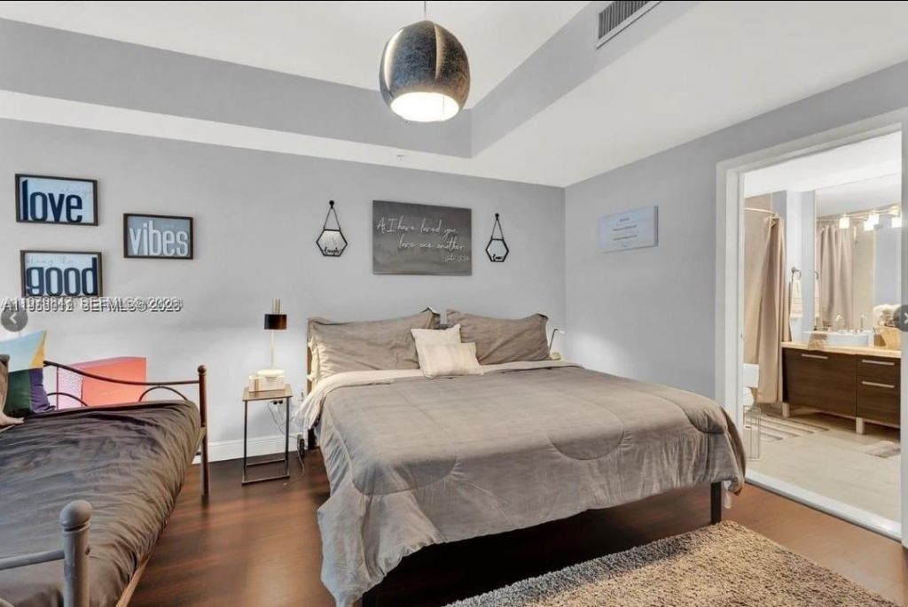 244 NE Biscayne Blvd , Unit 440, Miami, FL 33132 Photo