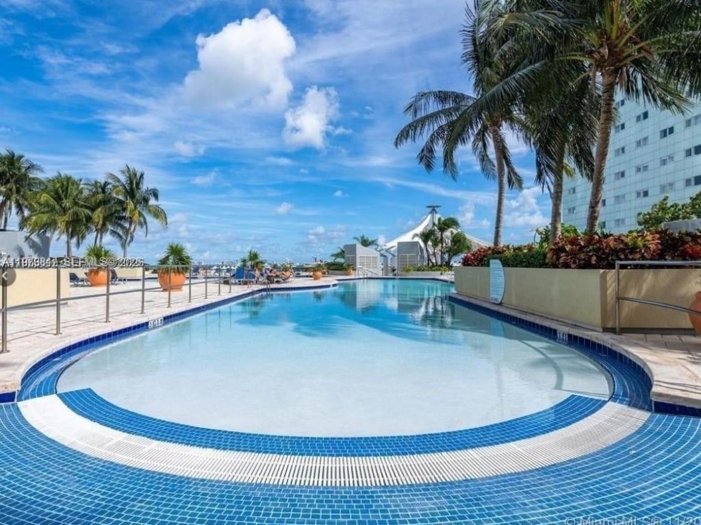 244 NE Biscayne Blvd , Unit 440, Miami, FL 33132 Photo