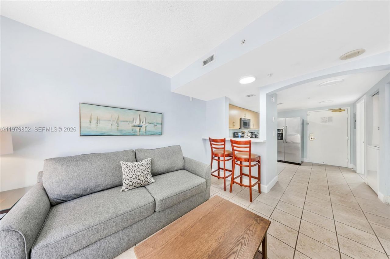 2951 S Bayshore Dr, Unit 215, Coconut Grove, FL 33133 Photo