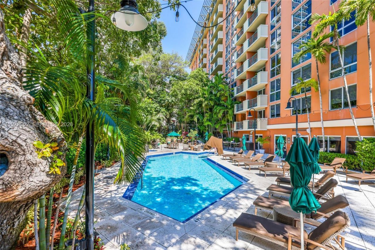 2951 S Bayshore Dr, Unit 215, Coconut Grove, FL 33133 Photo