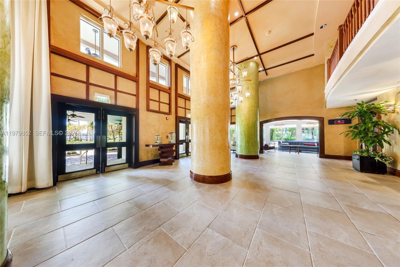 2951 S Bayshore Dr, Unit 215, Coconut Grove, FL 33133 Photo