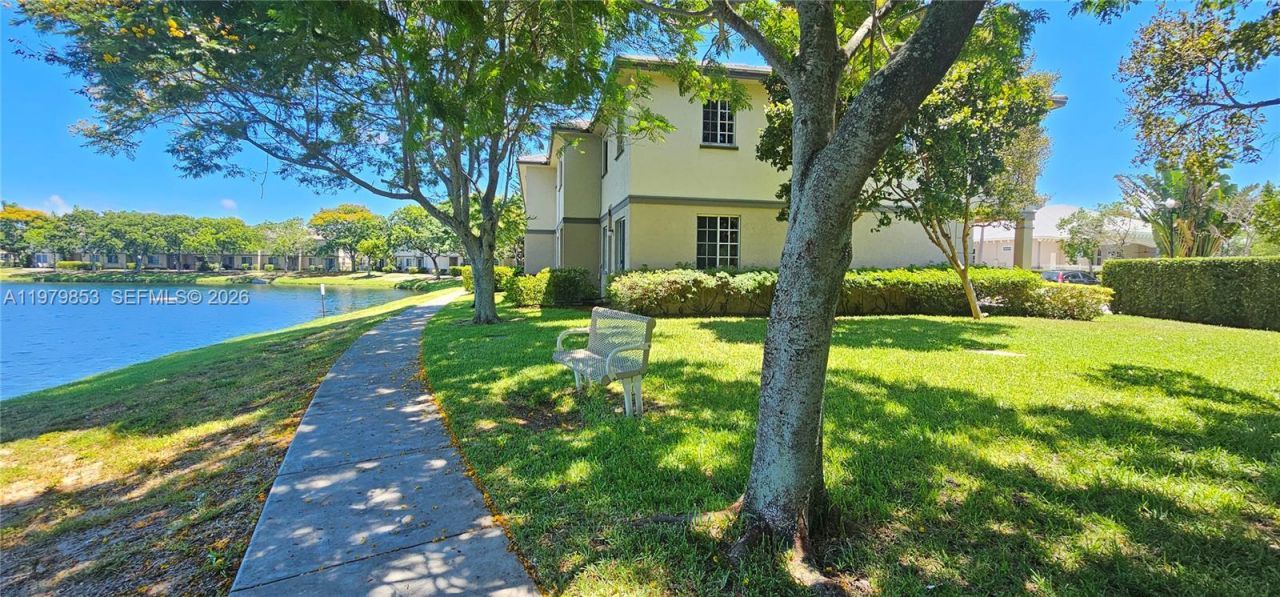 2014 Marsh Harbor Dr , Riviera Beach, FL 33404 Photo